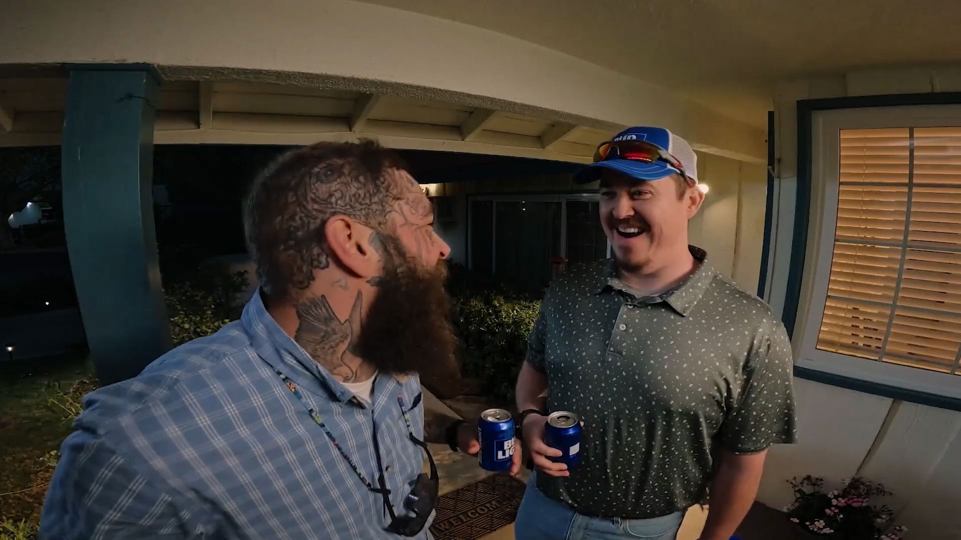 Post Malone e Shane Gillis no Super Bowl
