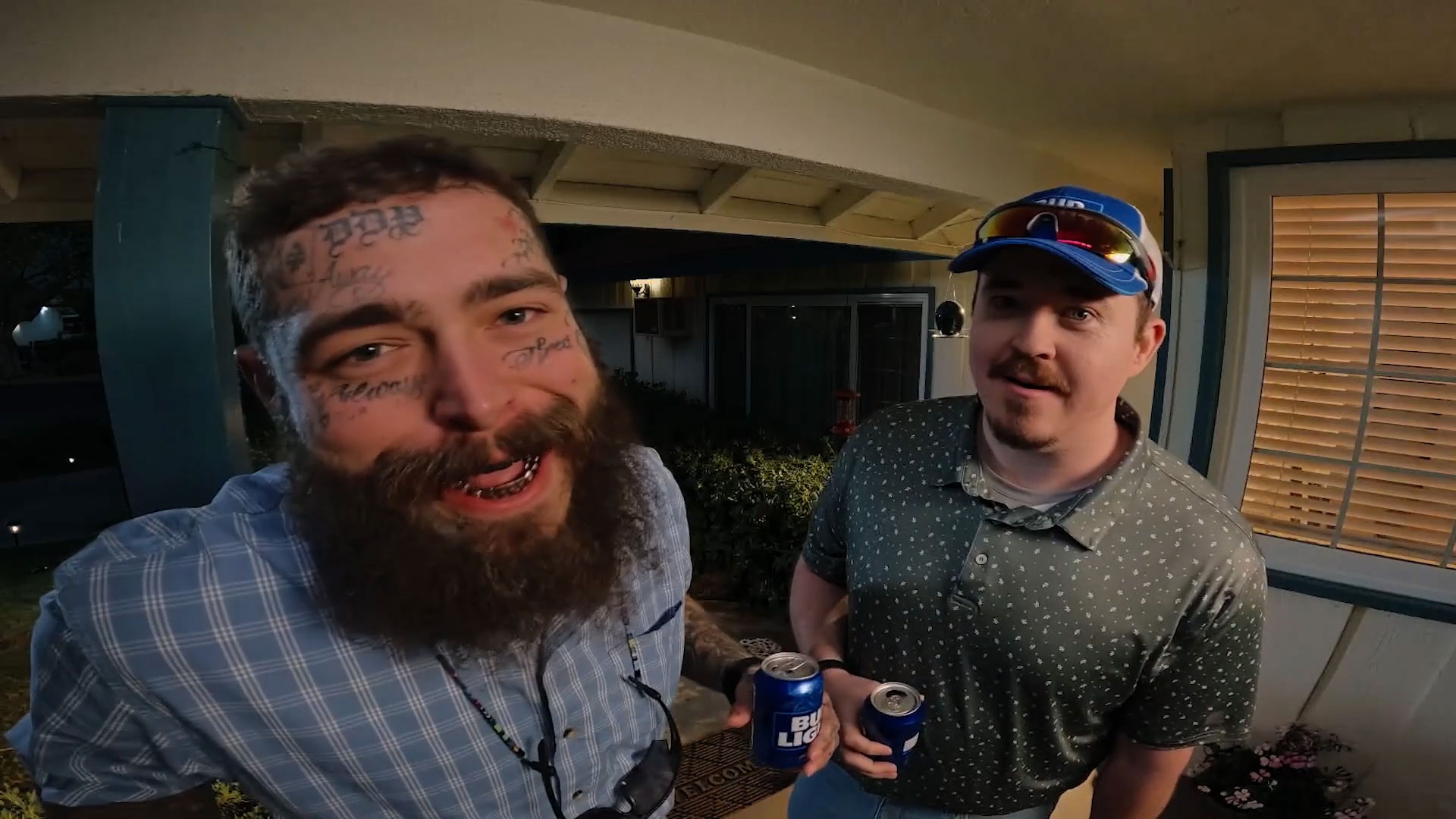 Post Malone e Shane Gillis no Super Bowl