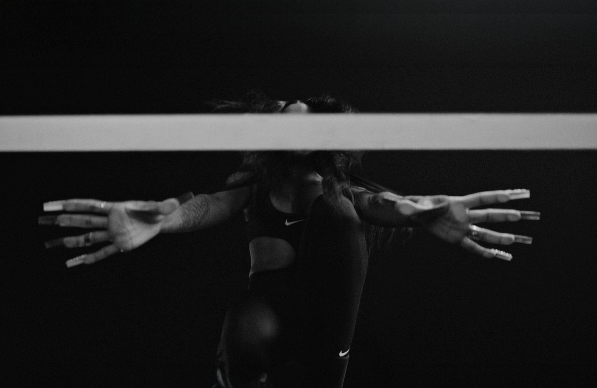 Nike aposta em mulheres no Super Bowl e desafia padrões