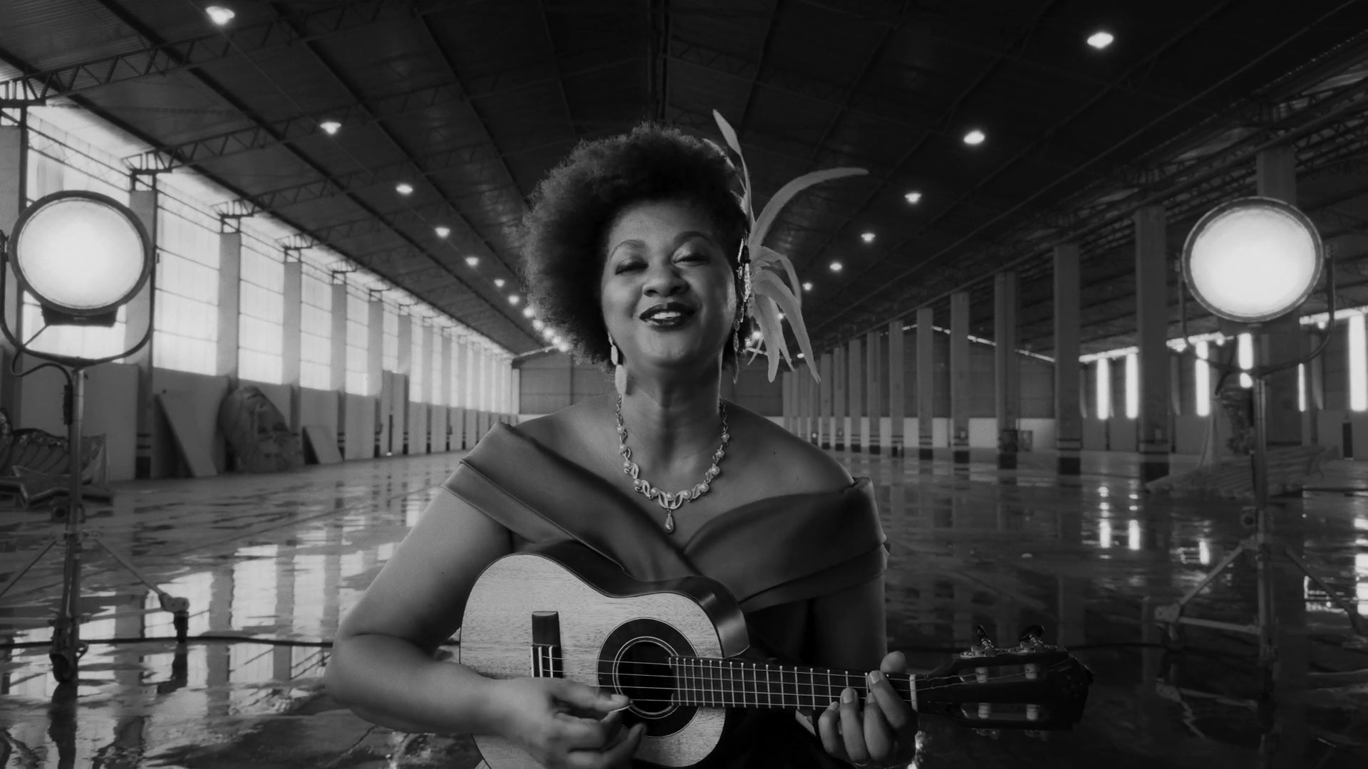 Apple celebra o Brasil com samba e cinema no iPhone 16 Pro
