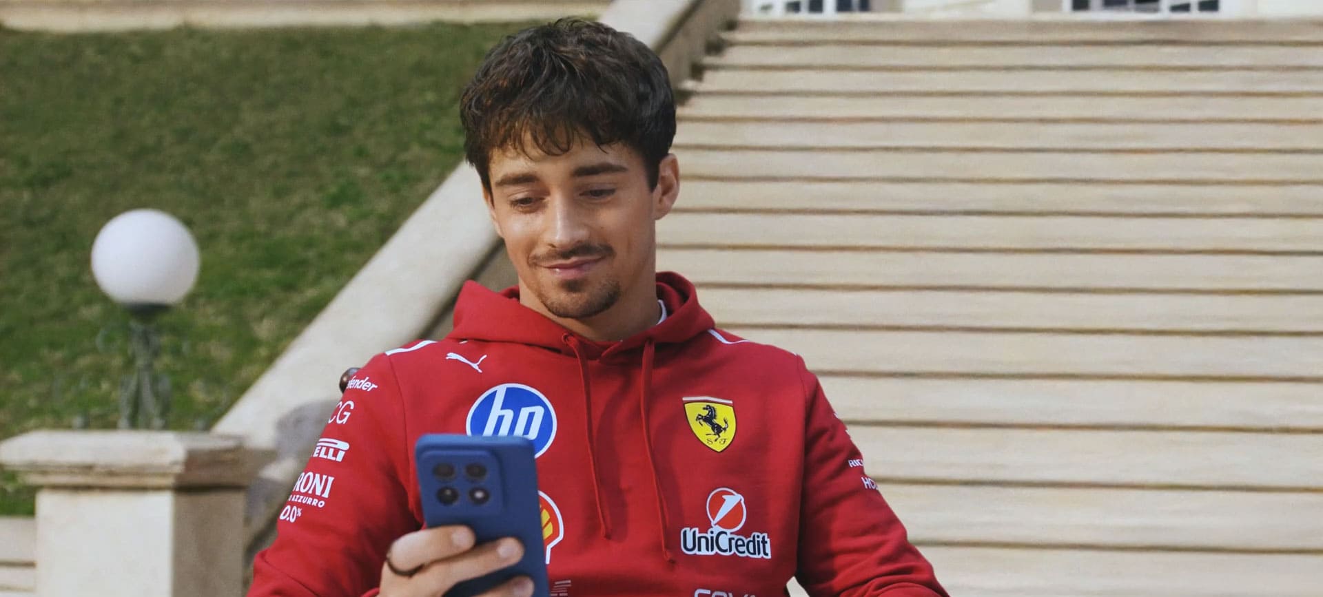Peroni 0.0% e Ferrari celebram a chegada de Lewis Hamilton